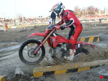 Holcombe_ SCH_9861.jpg